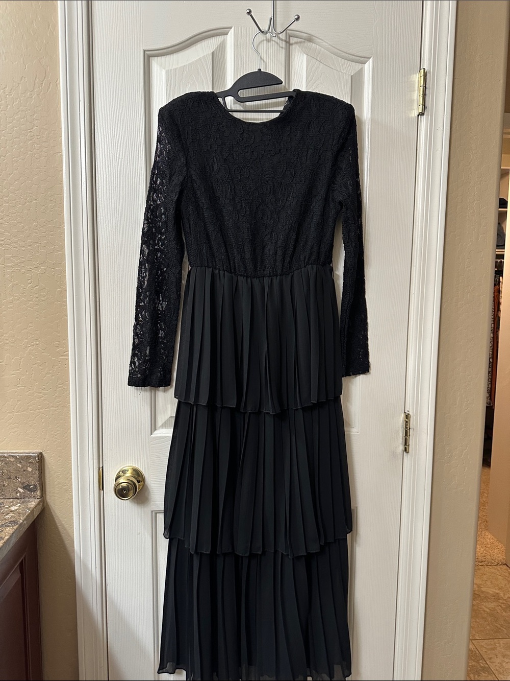SHEIN Black Lace Long Sleeve Tiered Chiffon Dress